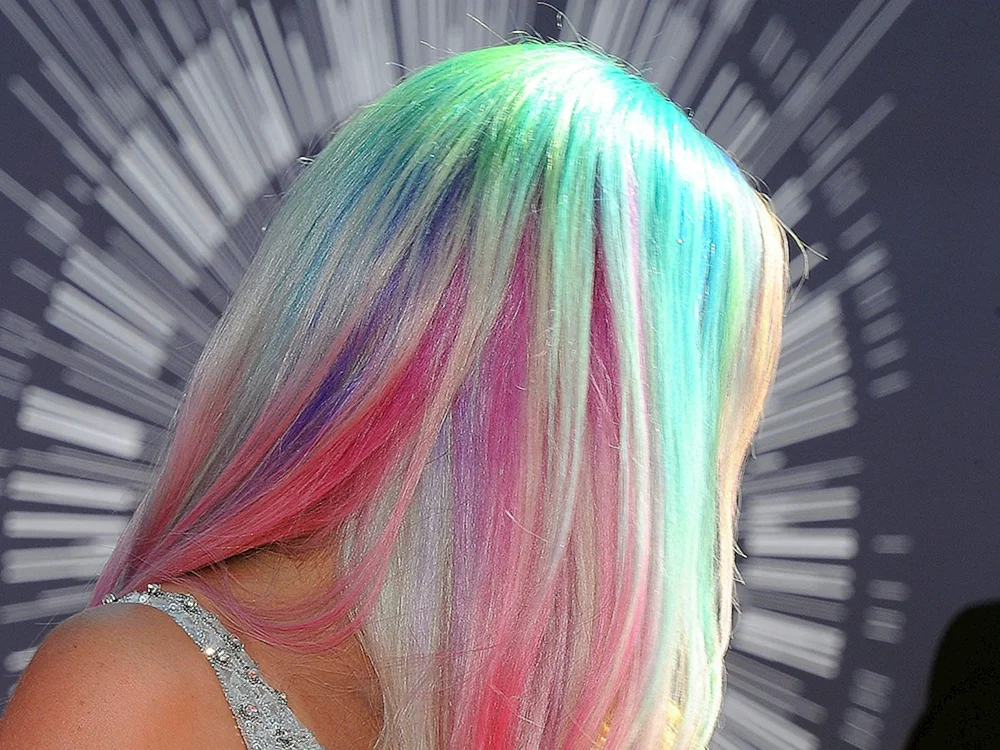 Versteckte Haarfärbung
