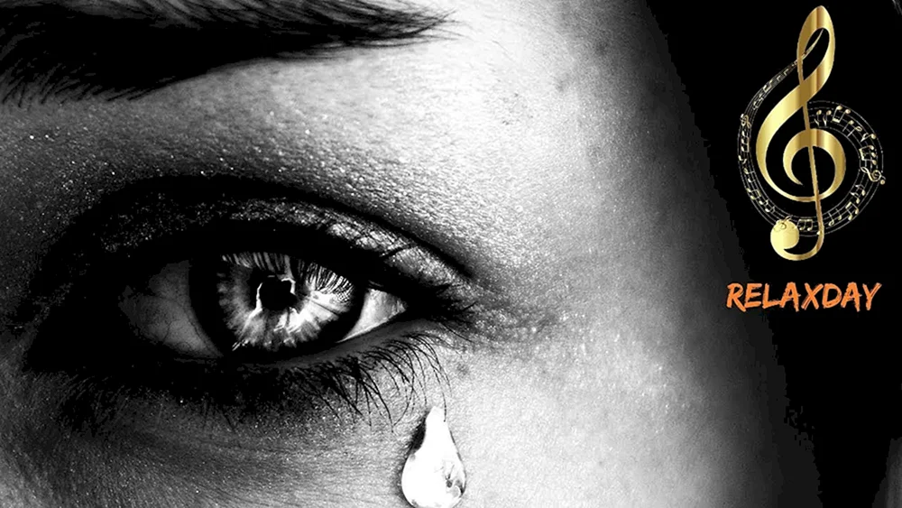 Tränenreiche Augen. Tränen