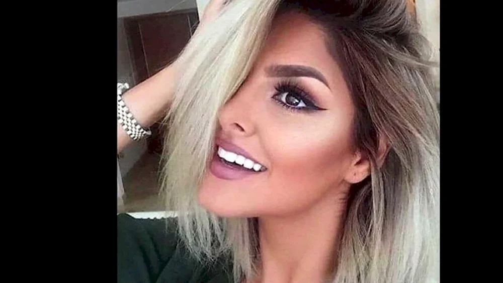 Smokey blonde ombré on bob