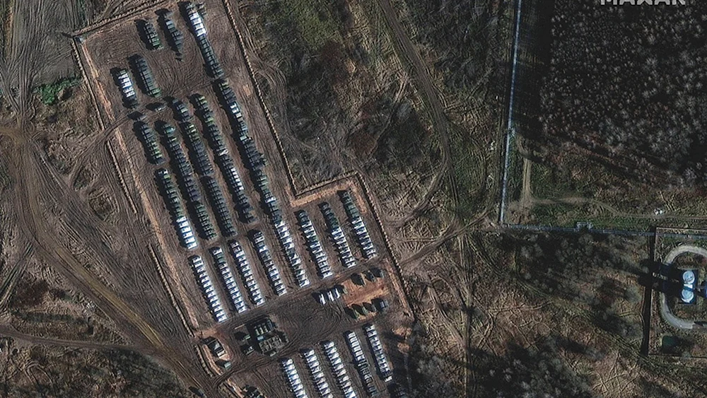 Satellitenbilder von russischen Truppen an der Grenze zur Ukraine