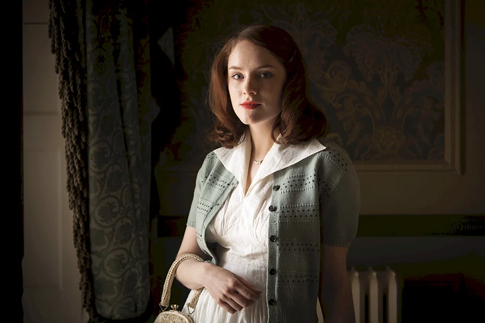 Sophie Rundle Sharp Visors
