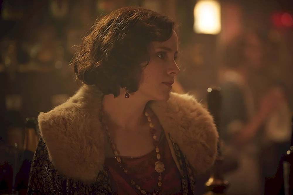 Sophie Rundle scharfe Visiere
