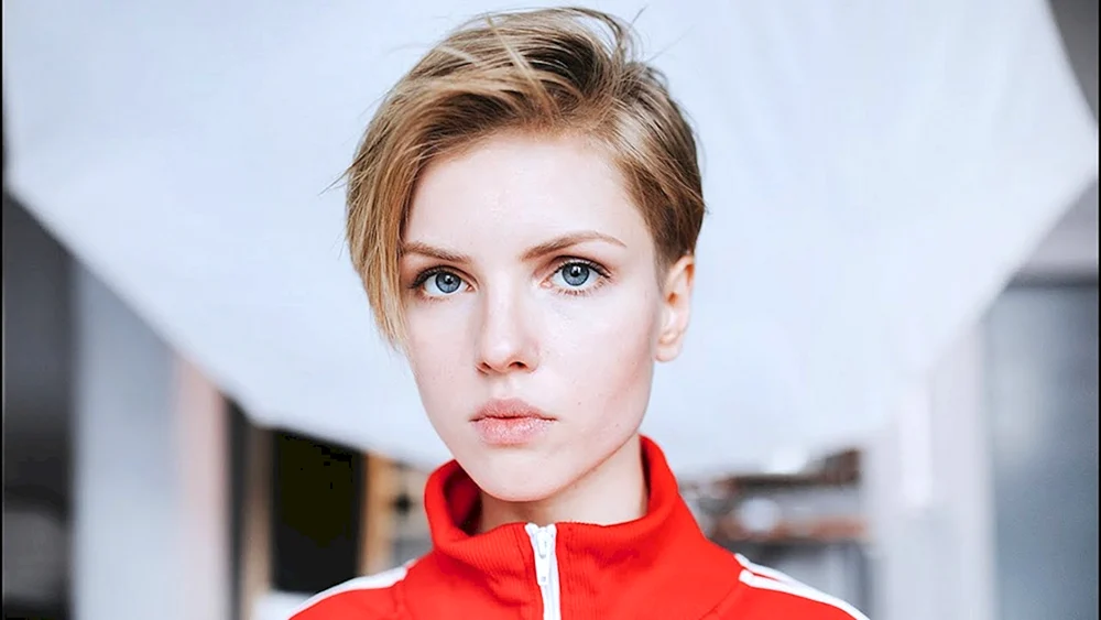 Sofya Ozerova Schauspielerin