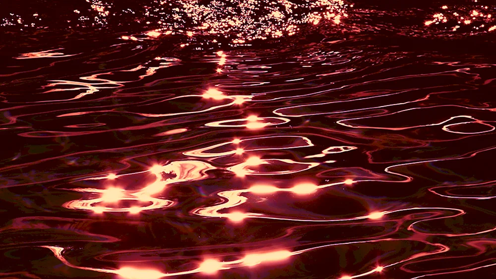 Sonnenblendung auf dem Wasser