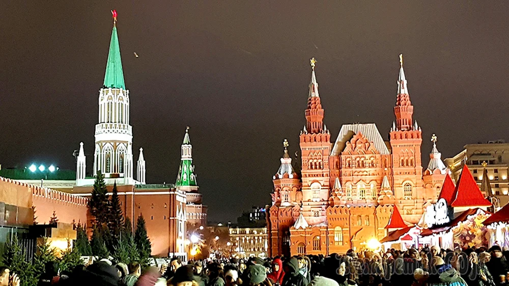 Der Erlöserturm des Moskauer Kremls