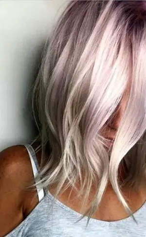Stephanie Danielle aschblond