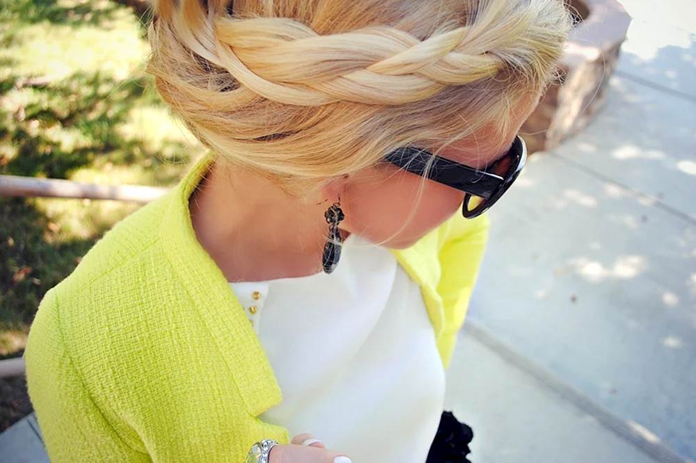 Blondine mit langen Haaren