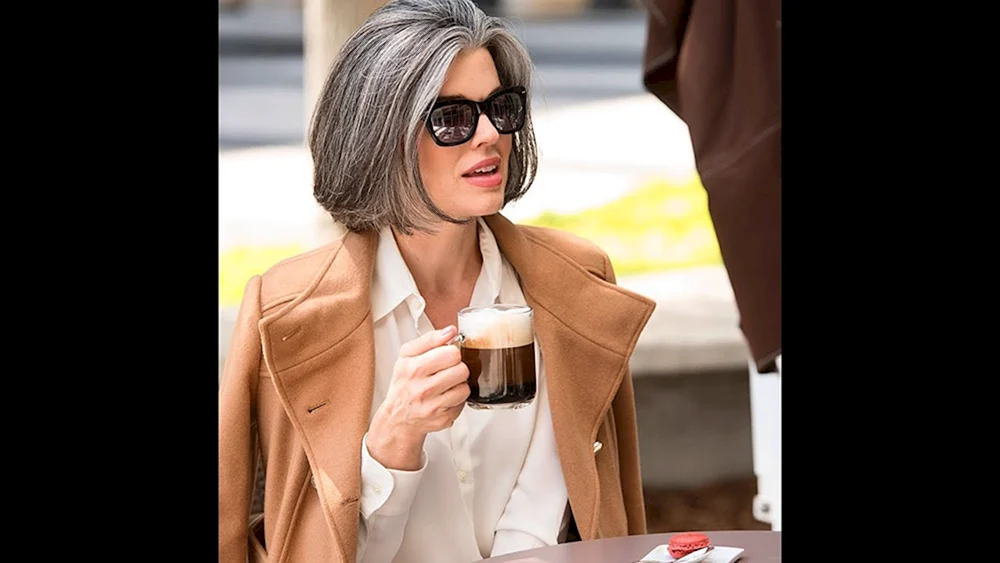 Stylische Bobfrisuren für Frauen 50