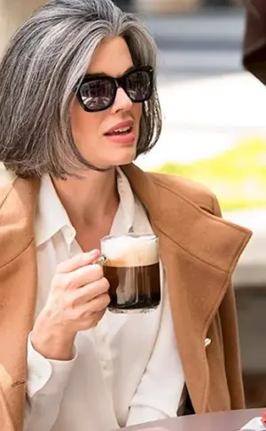 Stylische Bobfrisuren für Frauen 50