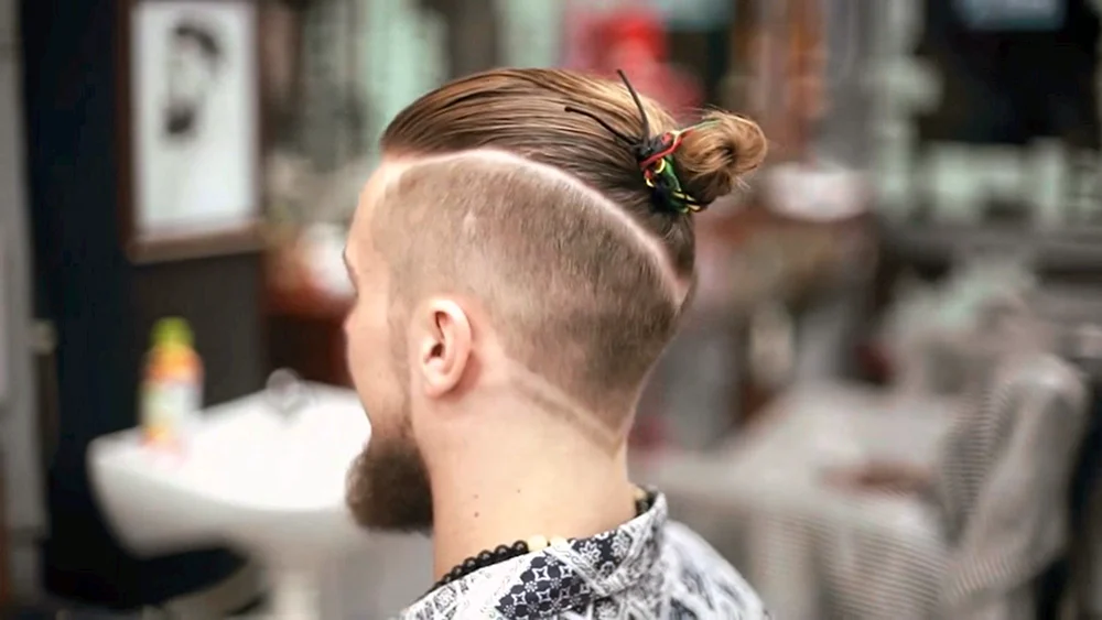 Andercat knot haircut