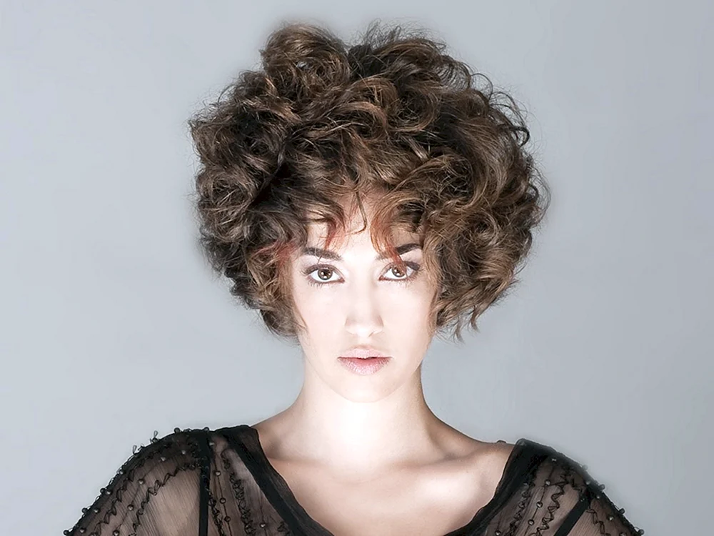Bob Garson Haarschnitt für lockiges Haar