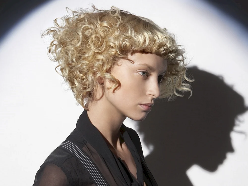 Bob Garson Haarschnitt für lockiges Haar