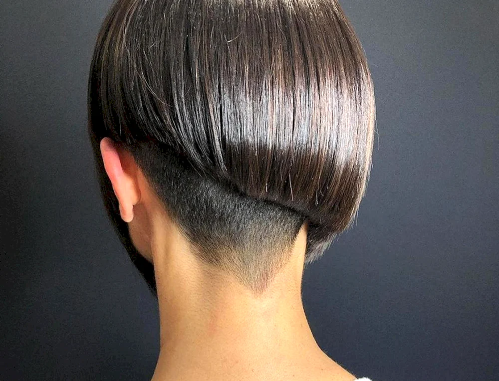 Gradirovannoe Bob kare nape