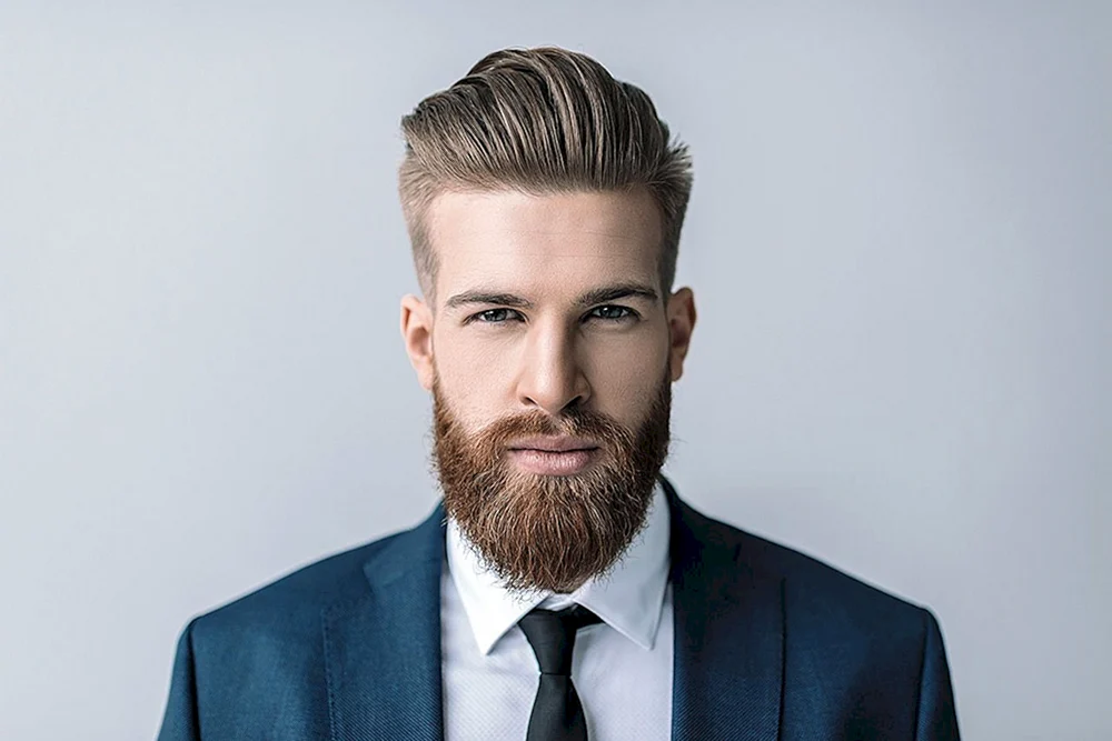 Lange Haare und Bart
