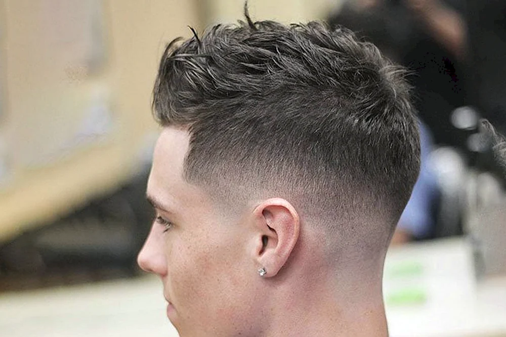 Andercat Fade-Haarschnitt