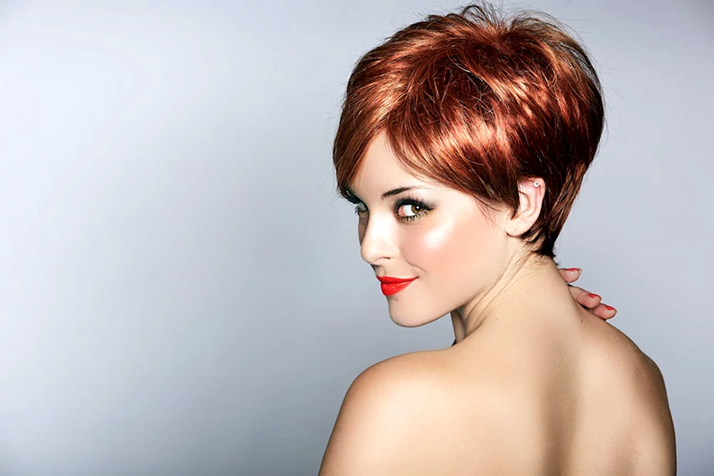 Bronzing Rotes kurzes Haar
