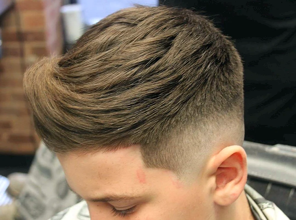 Haarschnitte für Teenager