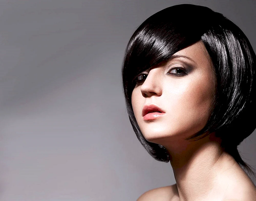 Bob Kare Haarschnitt mit Asymmetrie