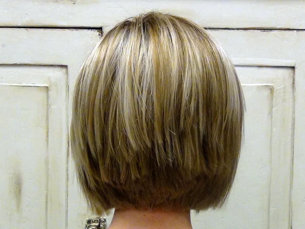 Cascade bob haircut graduated bob haircut