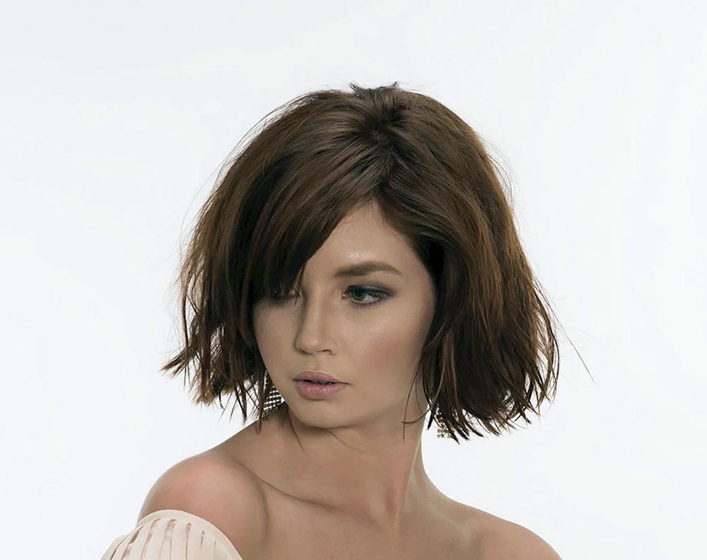 Gradulated Messy Bob Kaskad