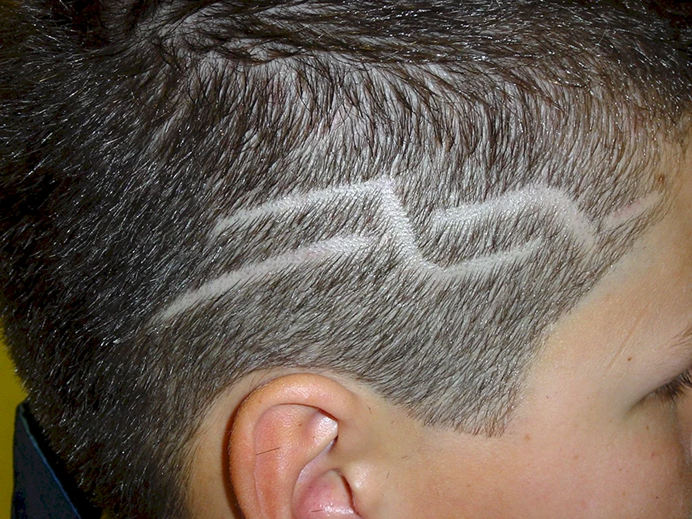 Gemusterter Haarschnitt