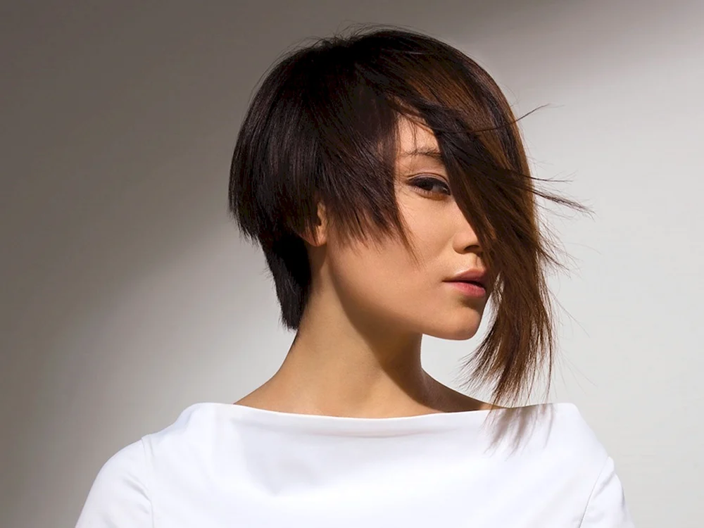 Bob bob asymmetrisch für mittleres Haar