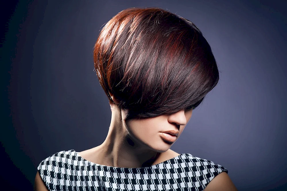 Stufiger Bob-Bob-Haarschnitte Bob mit Asymmetrie