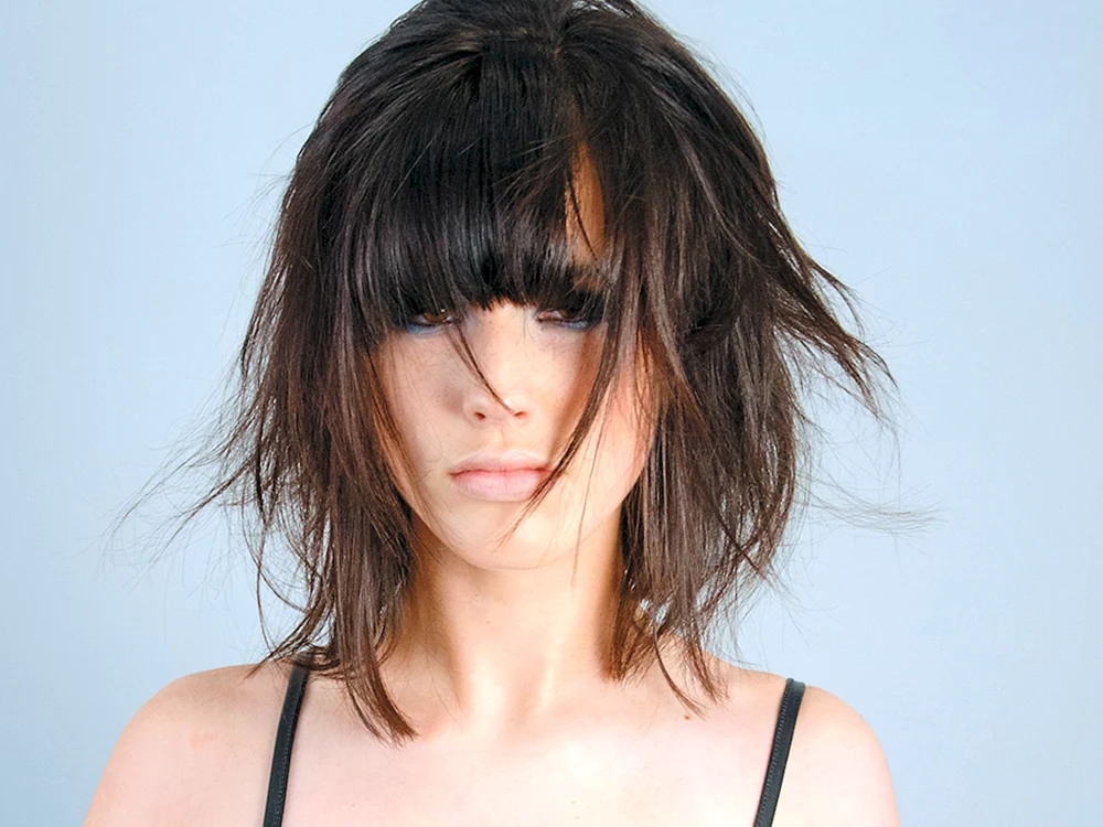 Kurzer Haarschnitt Shaggy Valentina Miller
