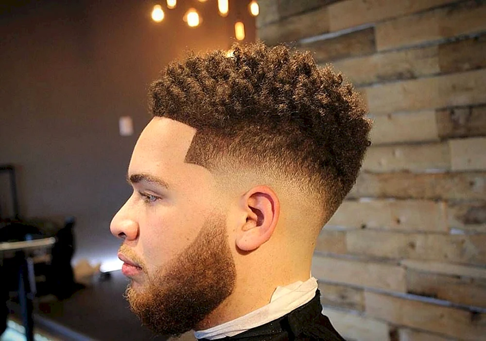 Haarschnitt Caesar Fade