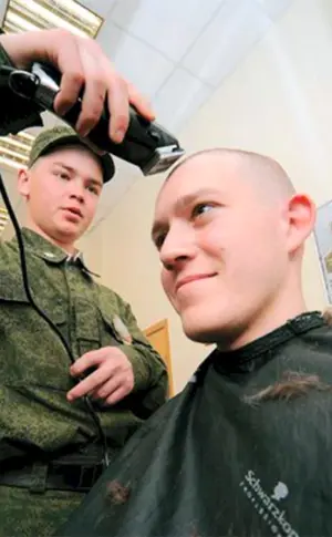 Armee-Haarschnitt