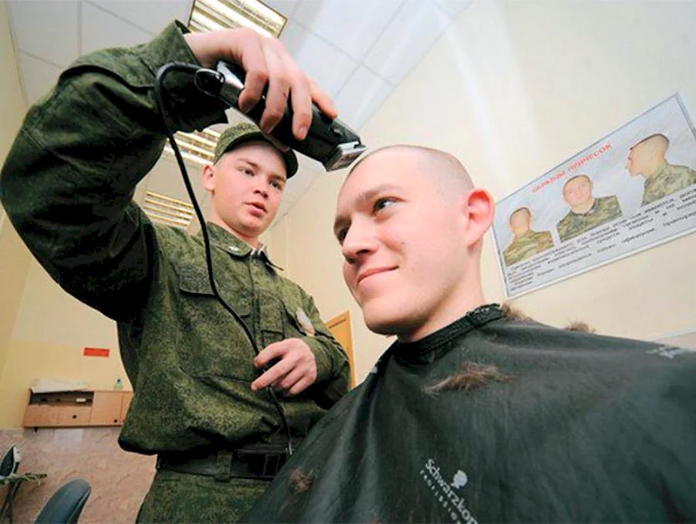 Armee-Haarschnitt