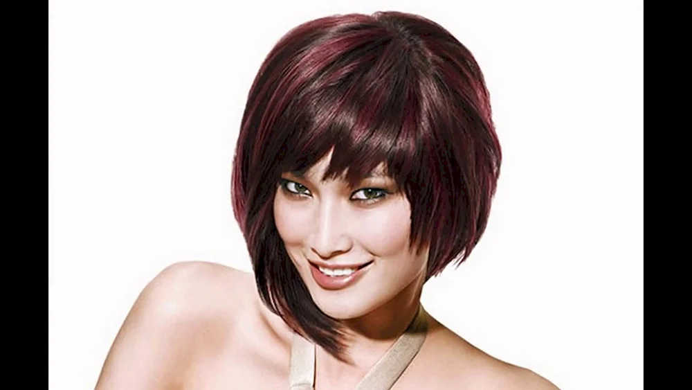 Pixie Schnitt mit Asymmetrie