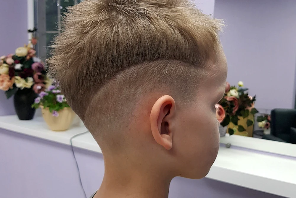 Sesson-Haarschnitte für Jungen