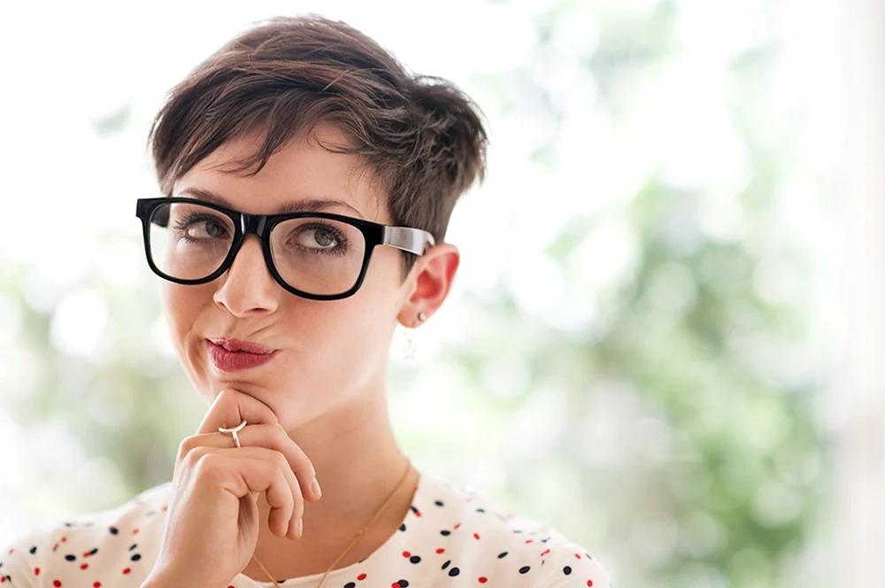 Mädchen mit Sonnenbrille