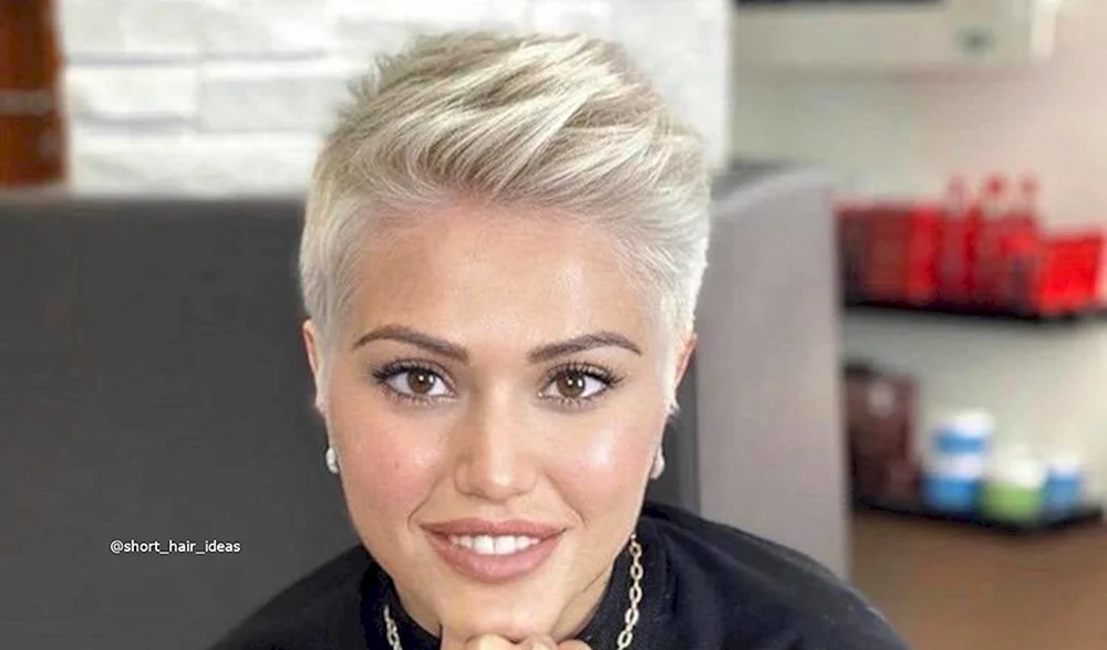 Pixie 2022 Frauen Kurzhaarschnitte