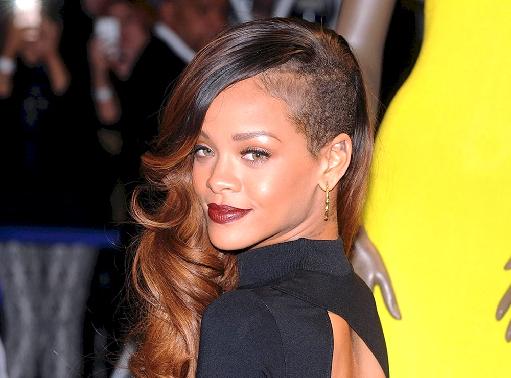 Rihanna Haarschnitte