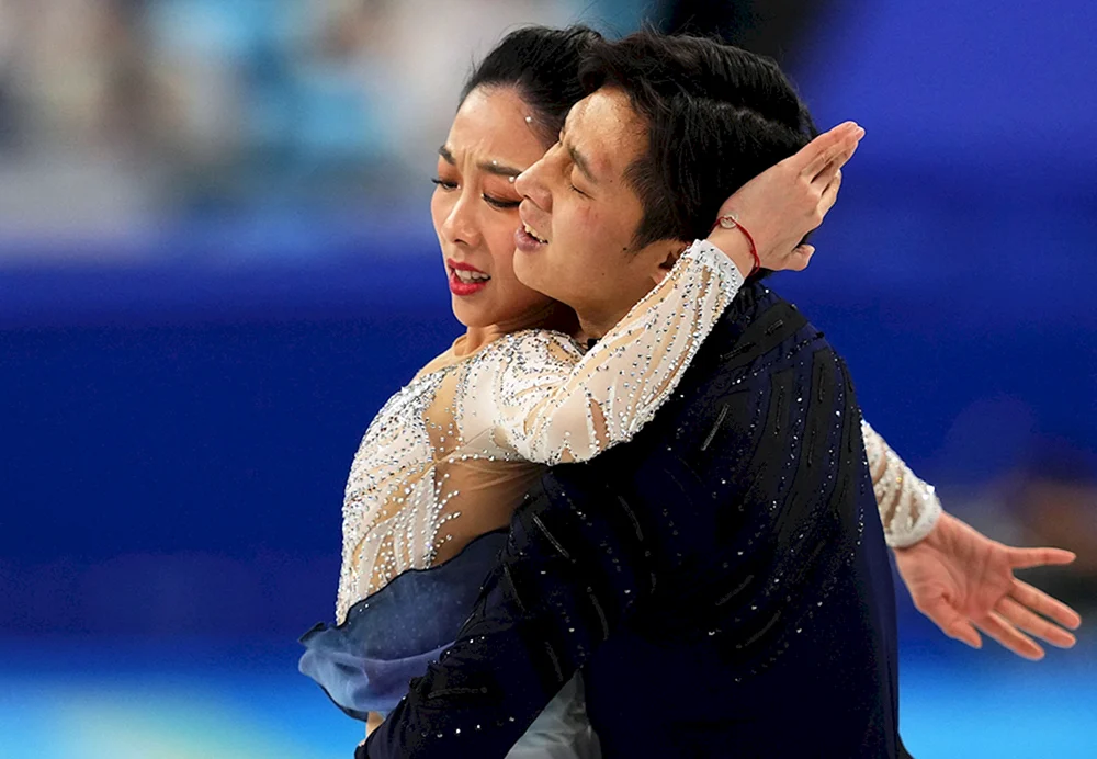 Sui Wenjing und Han Tsun. Tsun Olympiade 2022