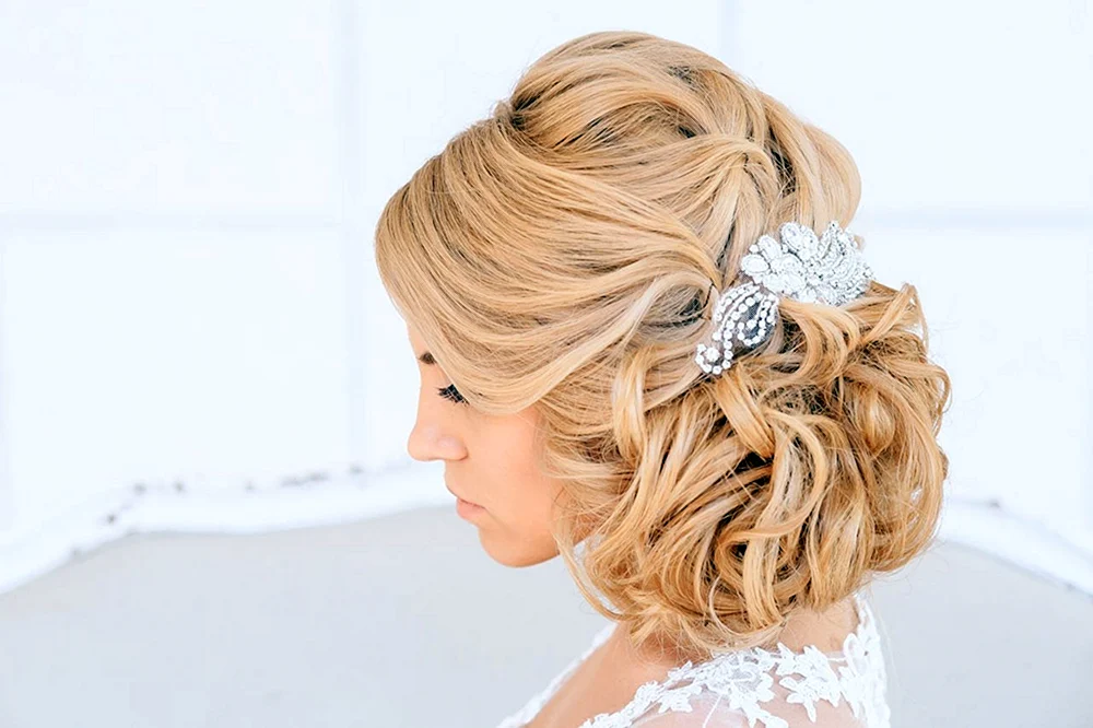 Duttfrisuren mit Kamm für Haare