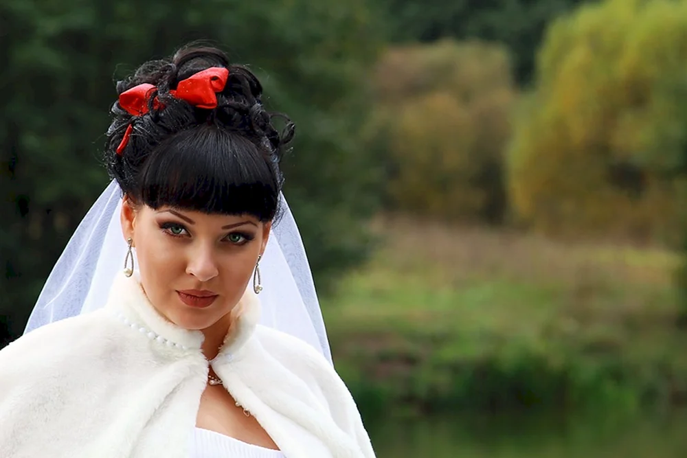 Anna Komarova Pferdeschwanz