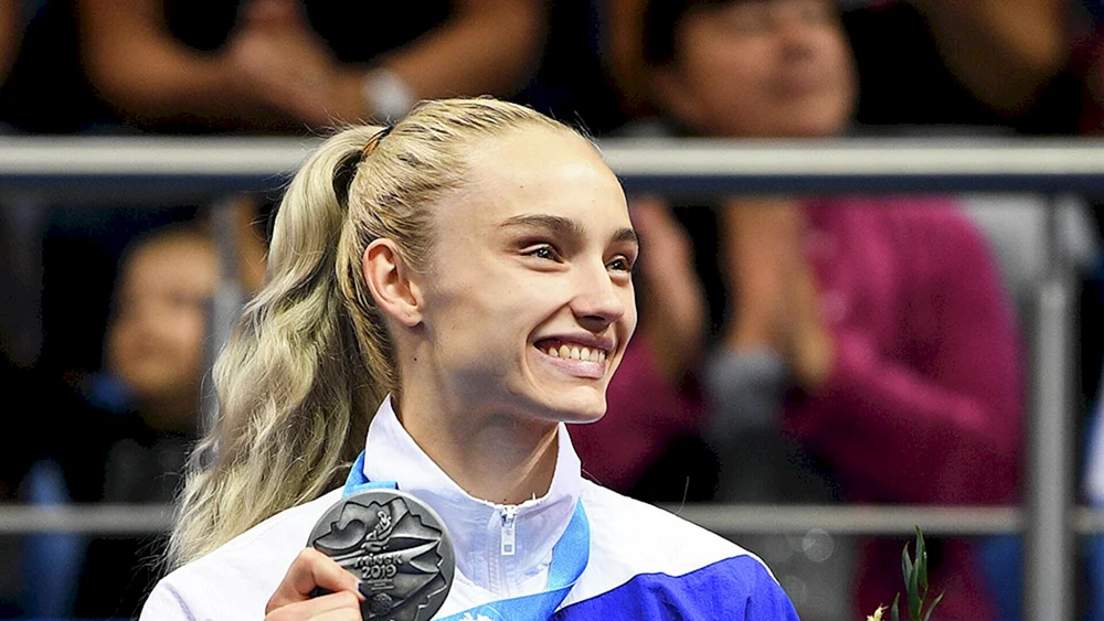 Svetlana Soluyanova Boxen
