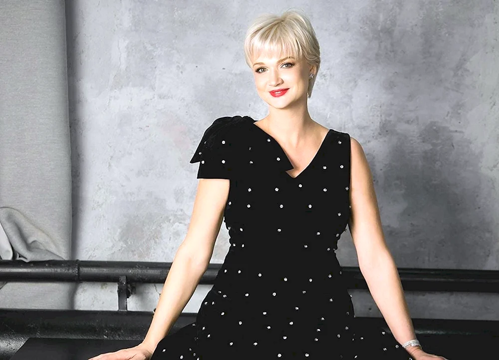 Champion Svetlana KhorkinaKhorkina Svetlana Khorkina 2023