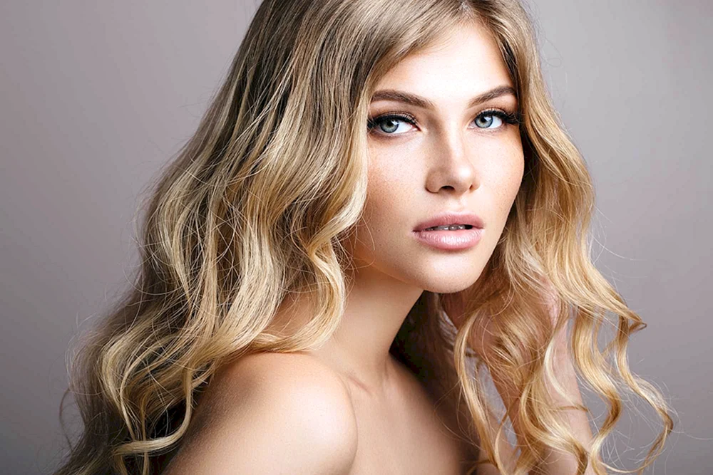 Hellblondes Haar