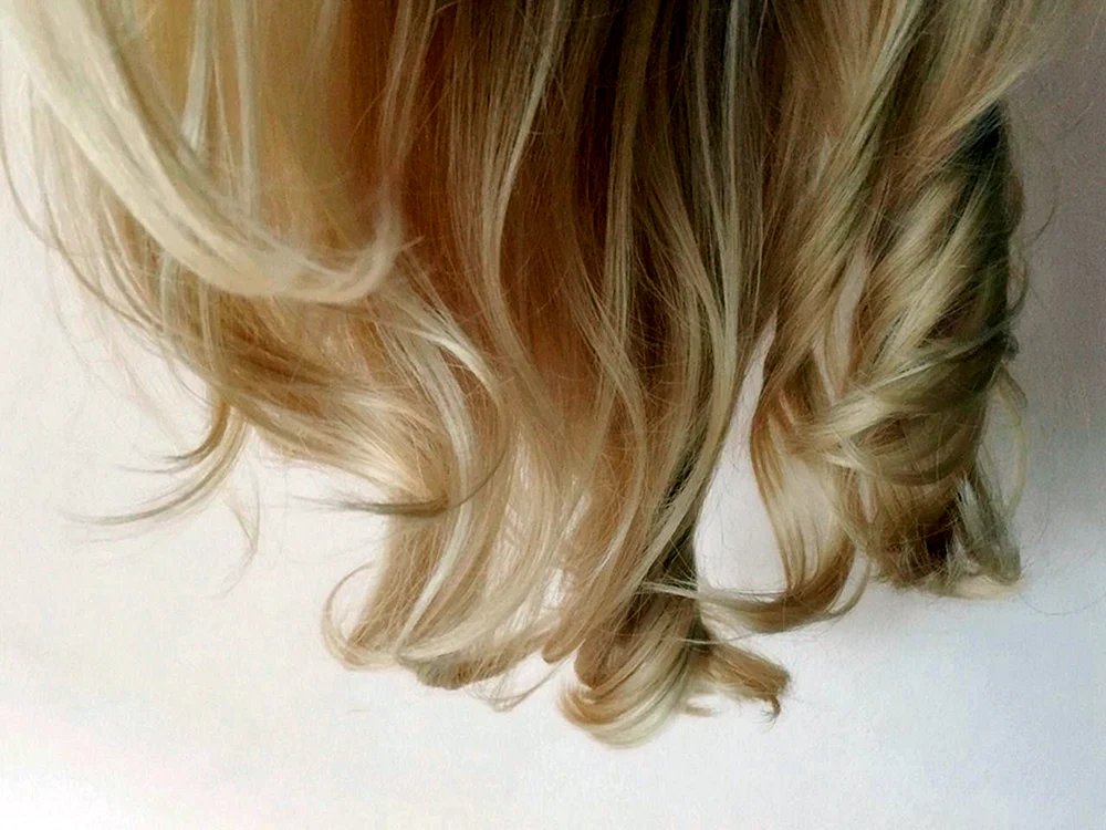 Helles Haar Aesthetics