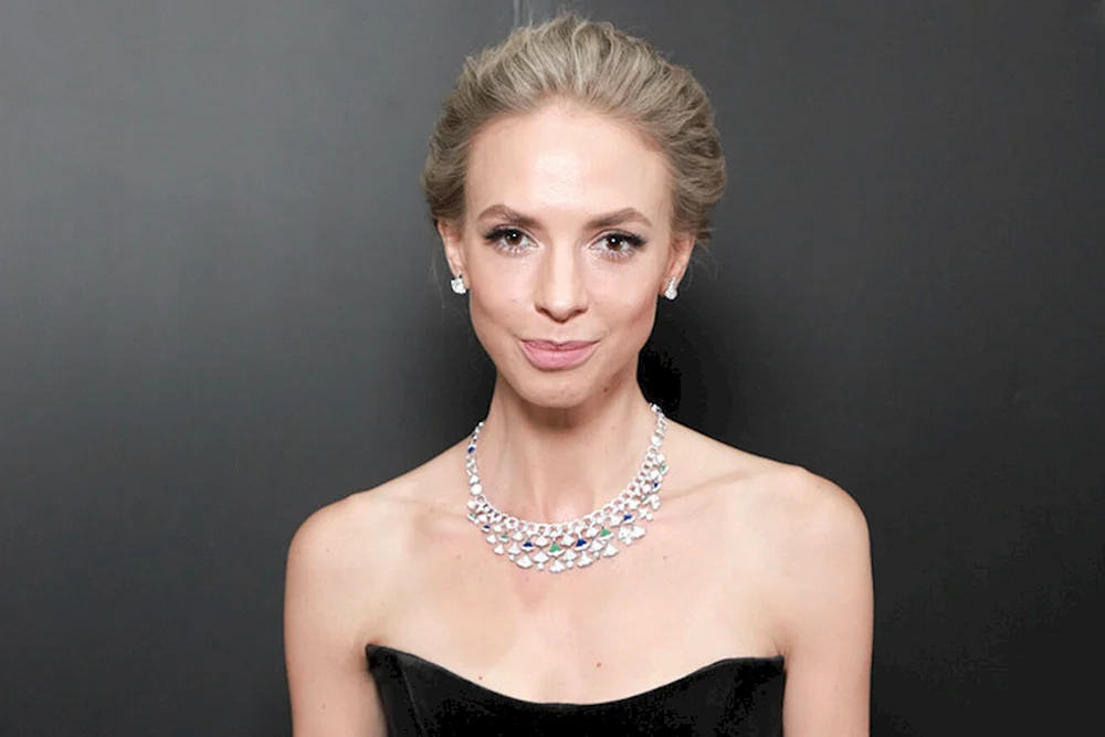 Nadenka Sysoeva Komödie Frau