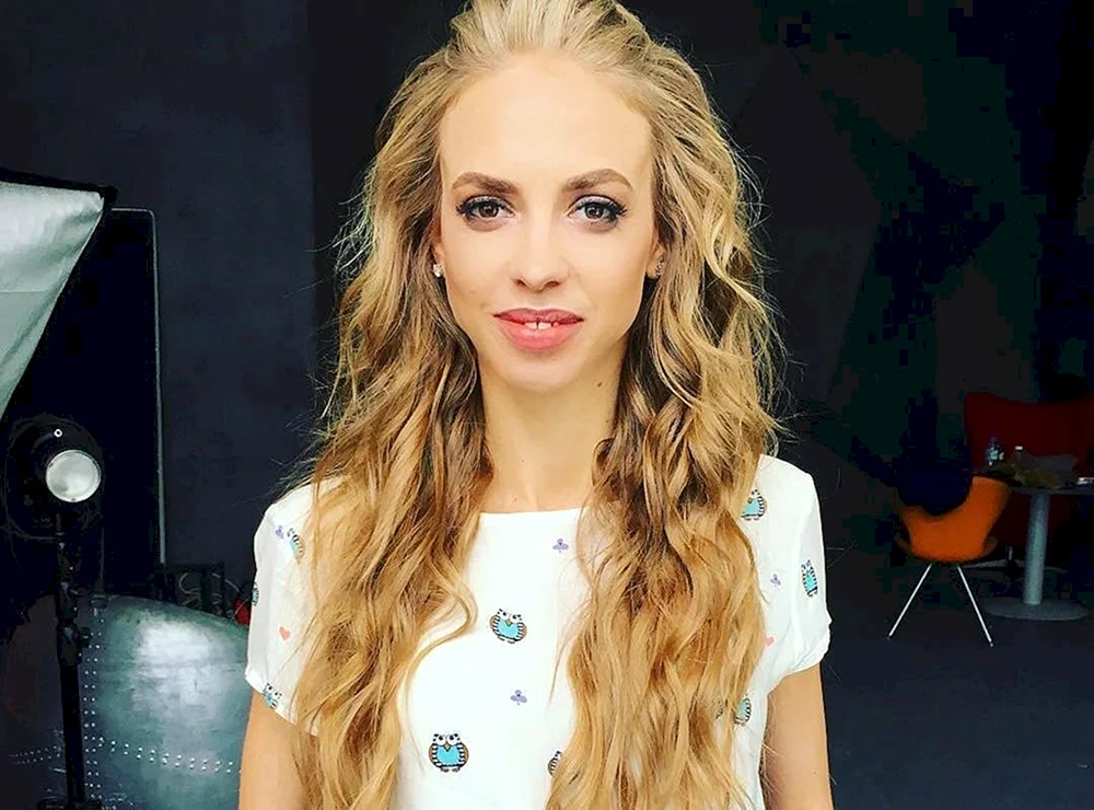 Syssoeva Komödie Frau