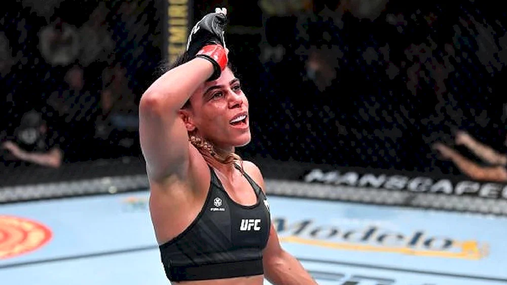Tabata Ricci ist ein UFC Kämpfer