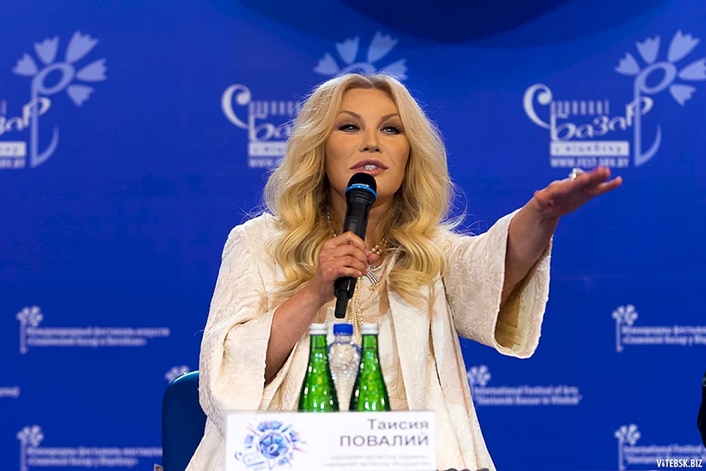 Taisia Povalii Sängerin
