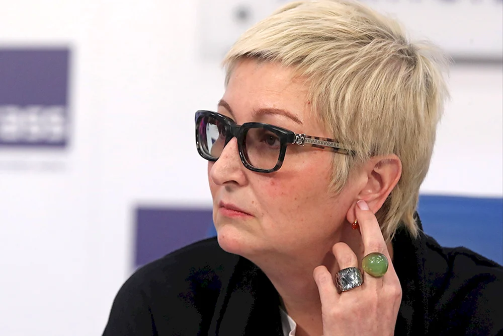Tatiana Ustinova Schriftstellerin
