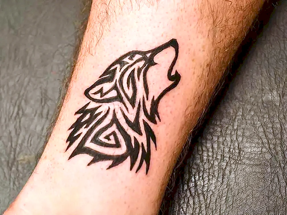 Einfache Hand Tattoos