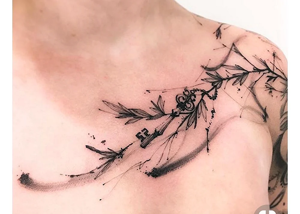 Schlüsselbein Tattoo